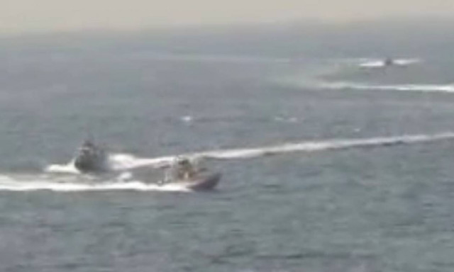 «Παιχνίδια Πολέμου»: Πλοίο του αμερικανικού Πολεμικού Ναυτικού άνοιξε πυρ κατά ιρανικού ταχύπλοου