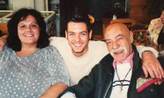 Συγκλονίζει ο άγνωστος γιος του Ανδρέα Μπάρκουλη: «Θα σε θυμάμαι πάντα και... »