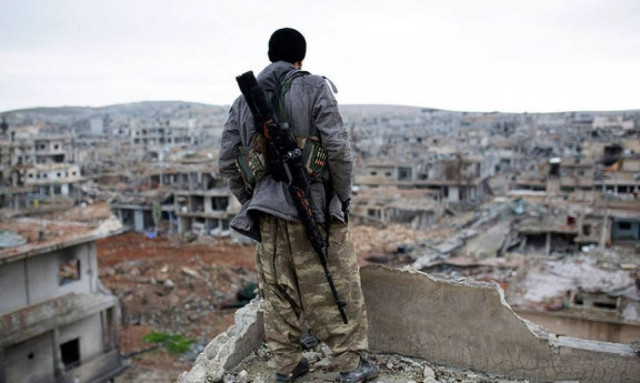 Συρία: Αντάρτες και οι οικογένειές τους εγκαταλείπουν την πολιορκημένη Νταράγια