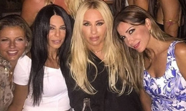 Τα λαμπερά γενέθλια της Μαστροκώστα με Βανδή, Κουρκούλη-Κελεκίδου και η τρυφερή φωτό με τον Τραϊανό!