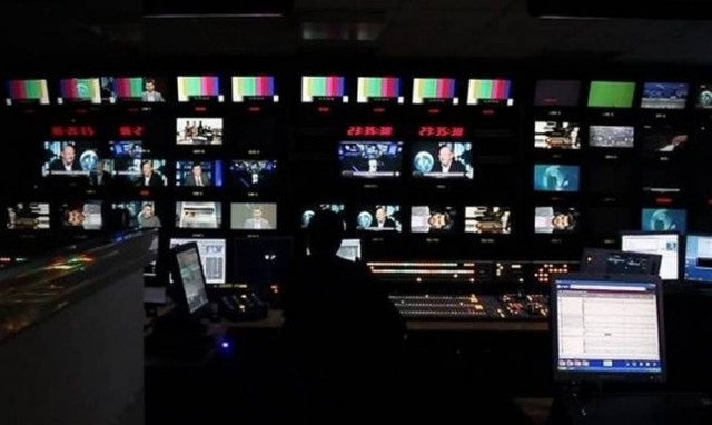 Ένταση στο διαγωνισμό για τις τηλεοπτικές άδειες - «Βγήκαν τα μαχαίρια»