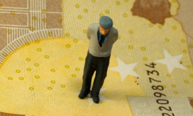 Άγριο «μαχαίρι» στις συντάξεις που θα καταβληθούν την Παρασκευή