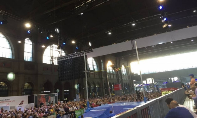 Τρίτη στο street event στη Ζυρίχη η Στεφανίδη!