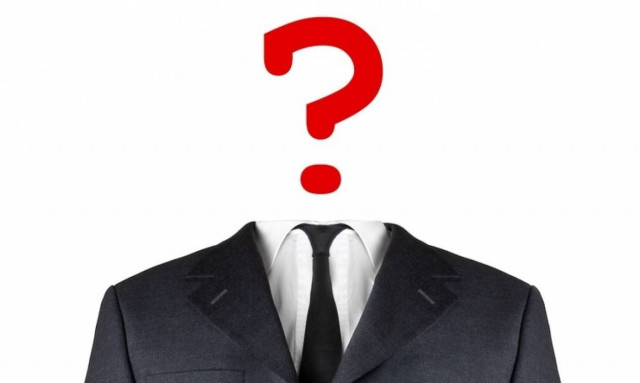 Ποιος βουλευτής εμφανίστηκε με πέδιλο στη Βουλή; (pic)