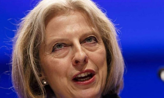 Τερέζα Μέι: Το Brexit φέρνει δύσκολες «εποχές» στην οικονομία