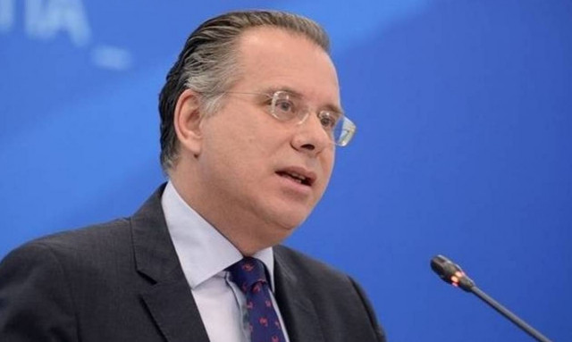 Κουμουτσάκος: Η κυβέρνηση στραγγαλίζει την αλήθεια