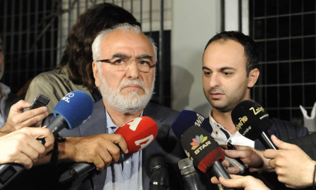 Τηλεοπτικές άδειες: Εξώδικο Alpha κατά Σαββίδη – Ζητά και την ακύρωση του διαγωνισμού