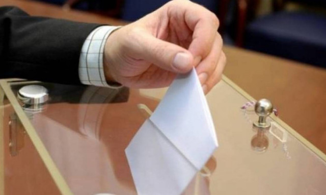 Δημοσκόπηση – κόλαφος για την κυβέρνηση: Προηγείται με 10 μονάδες η ΝΔ