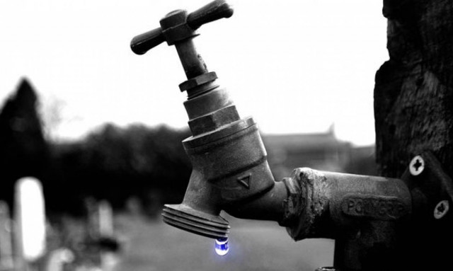 Έγγραφο σοκ του υπουργείου Μεταφορών: Ποιοι φοβούνται δολιοφθορά στο πόσιμο νερό;