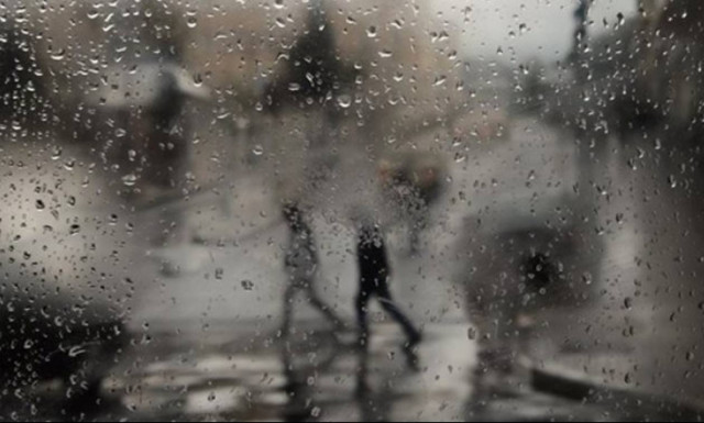 ΤΩΡΑ: Κακοκαιρία – Βρέχει και στην Αττική