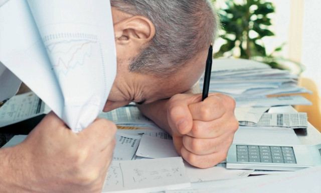 Εκτόξευση των ληξιπρόθεσμων χρεών - Έσπασαν το φράγμα των 90 δισ. ευρώ