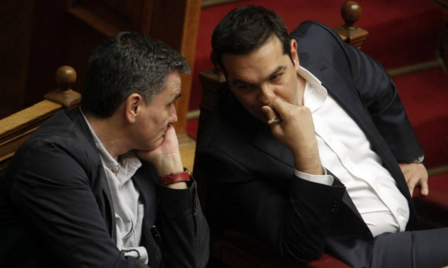 Η κυβέρνηση «διαπραγματεύεται» σε slow motion αλλά τα λεφτά φτάνουν μέχρι το Νοέμβριο!