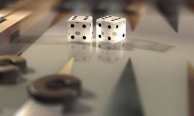 Έχουμε υπουργό - πρωταθλητή στο τάβλι - Είμαστε τυχερός λαός τελικά... (δείτε photo)