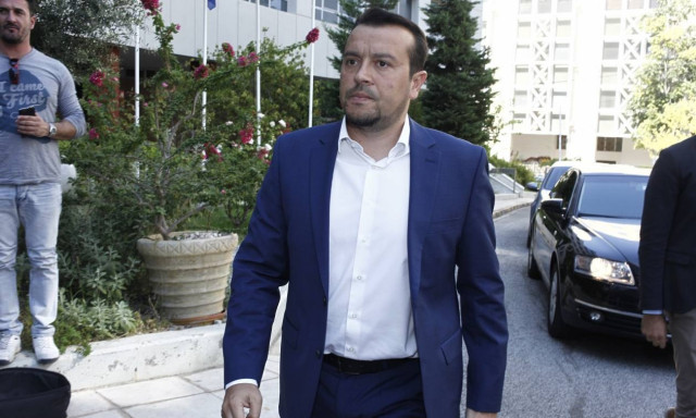 Τηλεοπτικές άδειες - Παππάς: Οι θεματικές άδειες θα αργήσουν