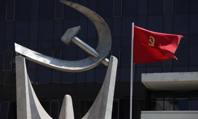 ΚΚΕ: Κάλεσμα συμβιβασμού και μοιρολατρίας η συνέντευξη Τσίπρα στη «Le Monde»