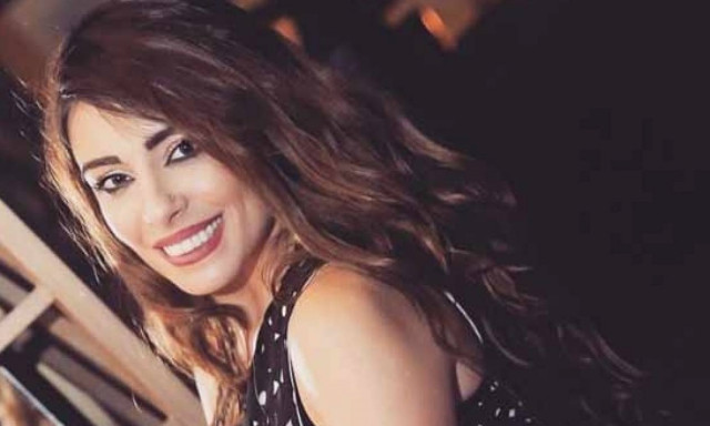 Η Μίνα Αρναούτη γράφει για τους άντρες (pics)