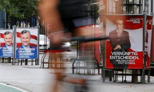 Αναβάλλεται ο δεύτερος γύρος των προεδρικών εκλογών στην Αυστρία