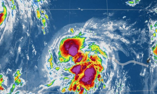 #Malakas: Η τροπική καταιγίδα που σαρώνει στο Twitter