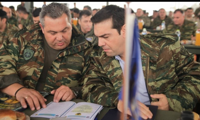 Ο Πάνος Καμμένος διατηρεί τον μακαρίτη πατέρα του «ζωντανό» στα χαρτιά;