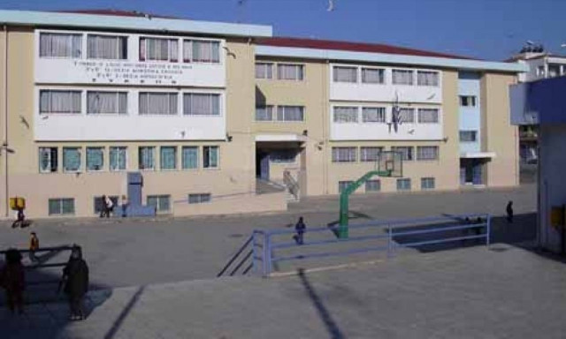 Μαθήματα ανθρωπιάς από τους γονείς στις Συκιές: «Τα προσφυγόπουλα είναι και δικά μας παιδιά»