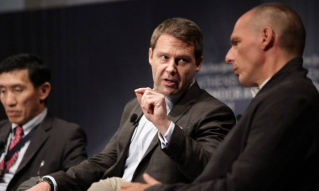 «Μετωπική» σύγκρουση Βαρουφάκη με στέλεχος της Google σε συνέδριο