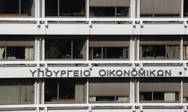 Λιγότερα βγάζει τα χρωστούμενα στους ιδιώτες το Δημόσιο