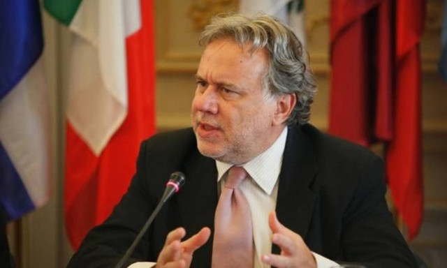 Κατρούγκαλος: Εξεπλάγην από την ανακοίνωση της ΕΣΗΕΑ για το αγγελιόσημο!