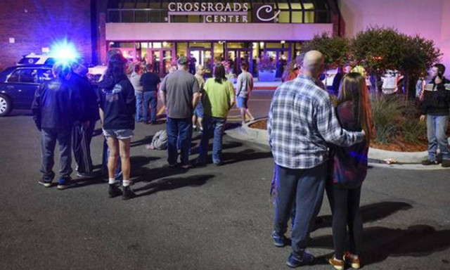 Νεός συναγερμός στις ΗΠΑ: Επίθεση με μαχαίρι στη Μινεσότα - Οκτώ τραυματίες (Pics + Vids)