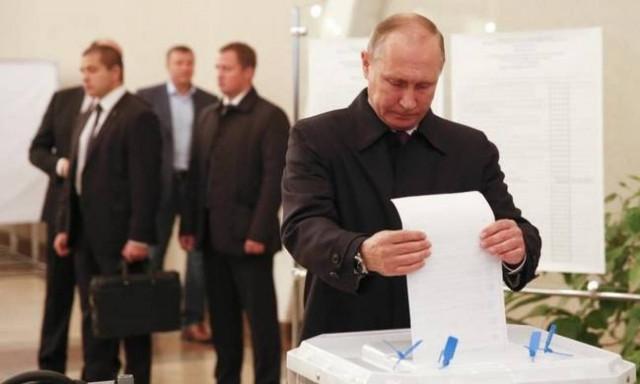 Russian election: Big victory for Putin-backed party United Russia
