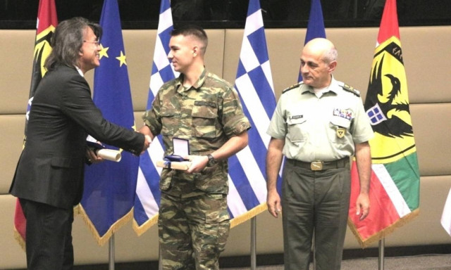 Στρατός ξηράς: Βράβευση Στρατιωτικού Προσωπικού (pics)