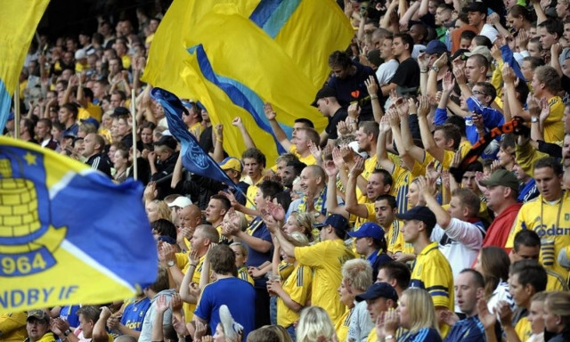 Ασύλληπτο: Οπαδός έφαγε μπάλα στο κεφάλι και σώθηκε η ζωή του!