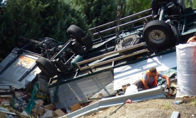 Θανατηφόρο εργατικό ατύχημα στη Λιβαδειά - Καταπλακώθηκε από φορτηγό