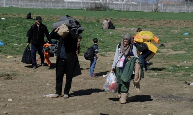 10,266 migrants and refugees trapped on the Aegean islands