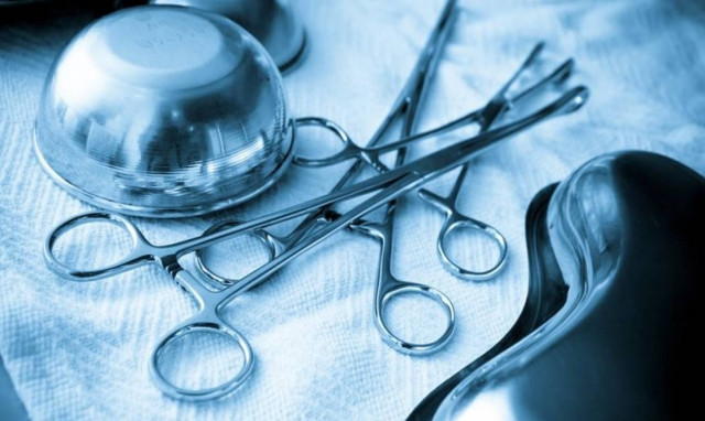 Στα χειρουργεία η Ελλάδα... αυτοκτονεί