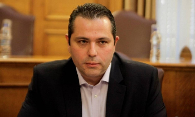 Μπερσίμης: Συνταγογράφηση επιθεμάτων επιβάρυνε με 12 εκατ. τον ΕΟΠΥΥ