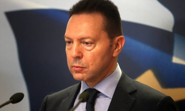 Στουρνάρας: Ορατοί οι κίνδυνοι για την ελληνική οικονομία
