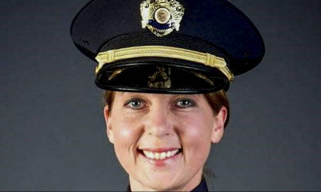 Παραδόθηκε η αστυνομικός που σκότωσε τον άοπλο Αφρομερικανό στην Οκλαχόμα