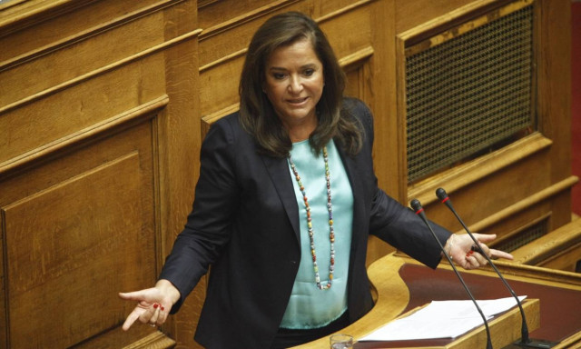 Τηλεοπτικές άδειες - Μπακογιάννη: Ο διαγωνισμός κατέπεσε