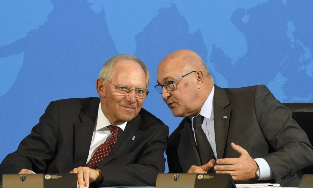 Σόιμπλε και Σαπέν θέλουν να κάνουν μάθημα περί ΕΕ στον Μπόρις Τζόνσον