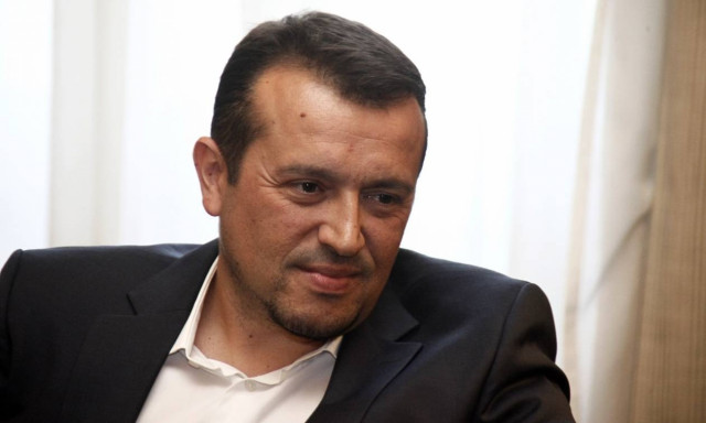 Τηλεοπτικές άδειες - Παππάς: Η κυβέρνηση προχωράει όρθια, η ΝΔ ας μας κάνει μήνυση
