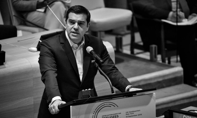 Ο Τσίπρας «πουλάει» πόλεμο: Θέλουν να μας ρίξουν τα συμφέροντα