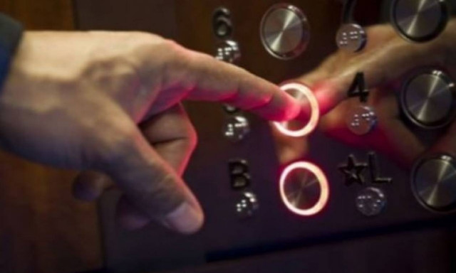 Το απίστευτο  κόλπο για το ασανσέρ που δεν ξέρατε και θα σας σώσει! (video)