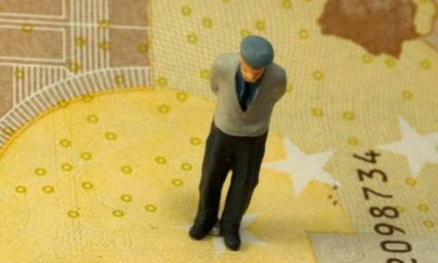 Συντάξεις Οκτωβρίου 2016: Πότε θα μπουν τα χρήματα στην τράπεζα