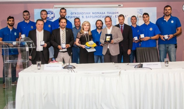 Η «ΕΛΠΙΔΑ» τιμά τους συμμάχους της