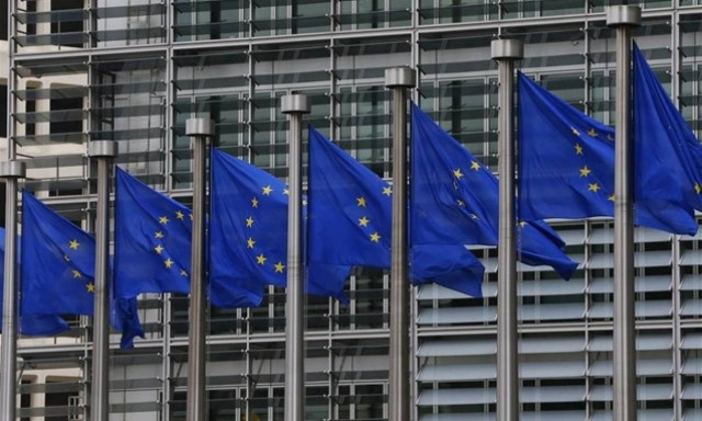 ΕΕ: 353 εκατ. στην Ελλάδα για προσφυγική και ανθρωπιστική κρίση