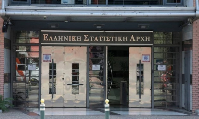 ΕΛΣΤΑΤ: Απασχόληση, ώρες εργασίας και αμοιβές στους βασικούς τομείς της οικονομίας