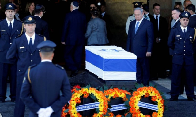 Χιλιάδες Ισραηλινοί απέτισαν ύστατο φόρο τιμής στον πρώην πρόεδρο Σιμόν Πέρες (pics+vid)