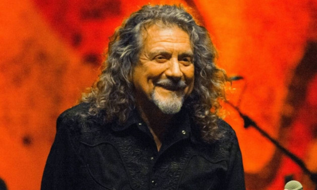 Στο πλευρό των προσφύγων ο τραγουδιστής-θρύλος των Λεντ Ζέππελιν, Ρόμπερτ Πλαντ (Vid)