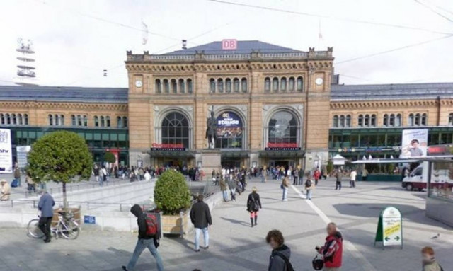 Φρίκη στο Αννόβερο: Βρήκαν βρέφος και έναν σκελετό μέσα σε βαλίτσα