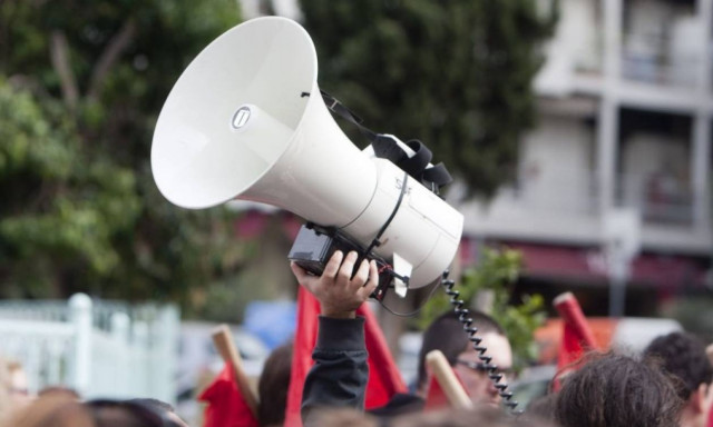 Ποια προνόμια των συνδικαλιστών θέλει να καταργήσει η τρόικα;